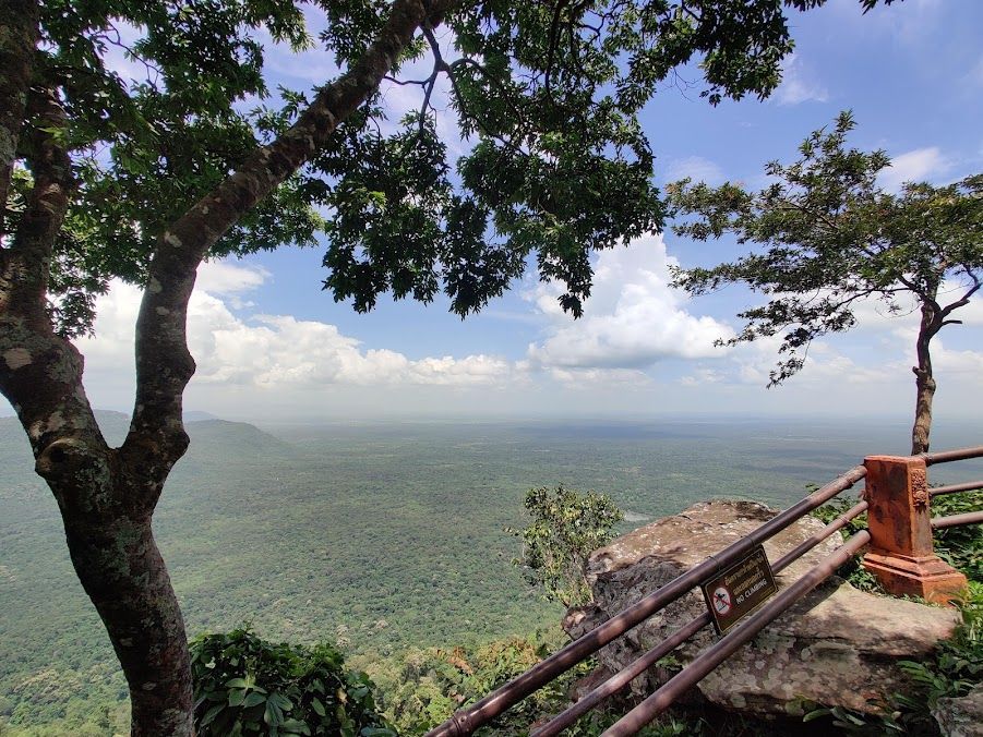 อุทยยานแห่งชาติเขาพระวิหาร-ผามออีแดง10.jpg