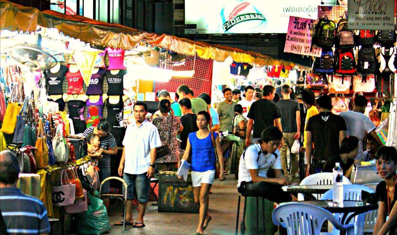 A-1-Patpong-Night-Market-Bangkok-ff-David-Curry-2-1350x800.jpg