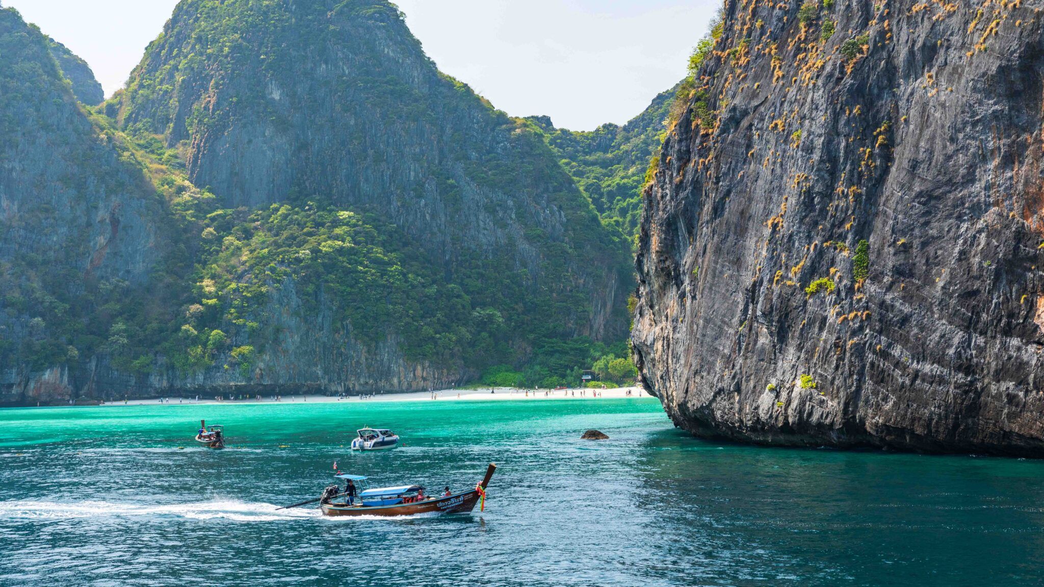 Ao-Maya-Ko-Phi-Phi-Le-Krabi-2048x1152.jpg