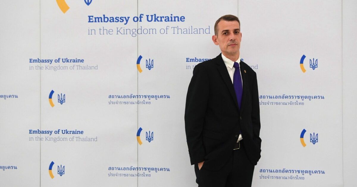 Diplomate-2401-1200x630.jpg