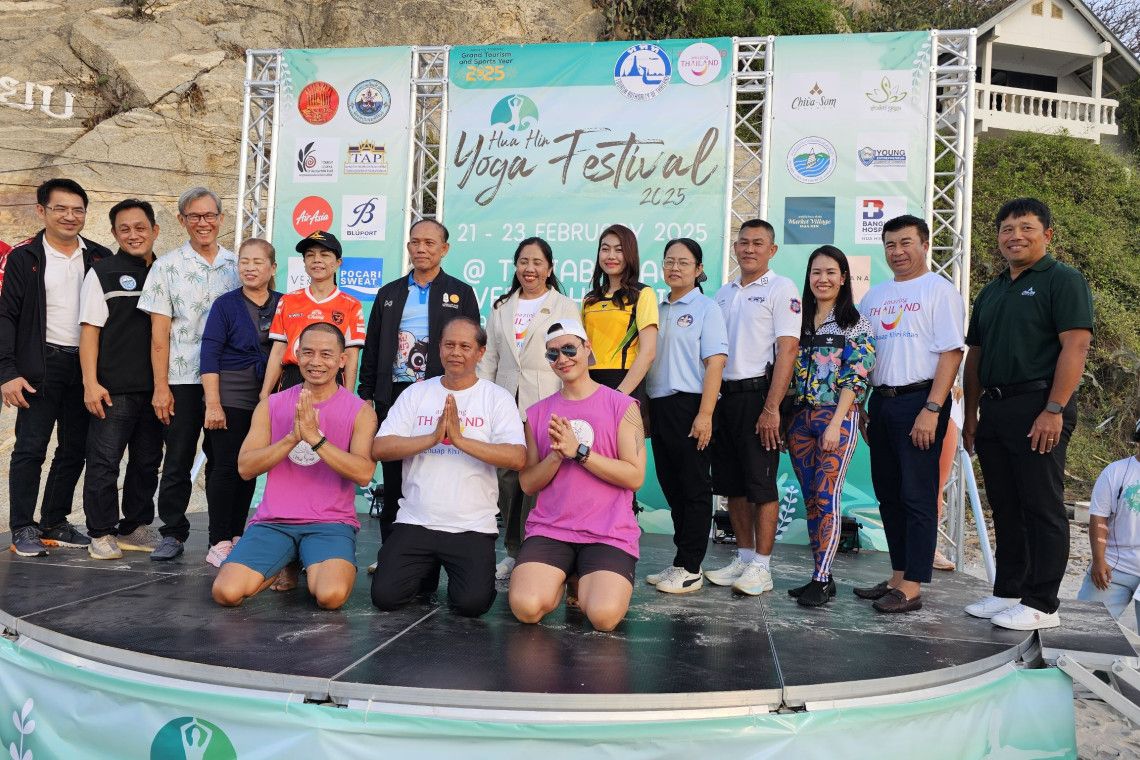 Hua-Hin-Yoga-Festival-2025-Draws-Enthusiasts-to-the-Beach2.jpg