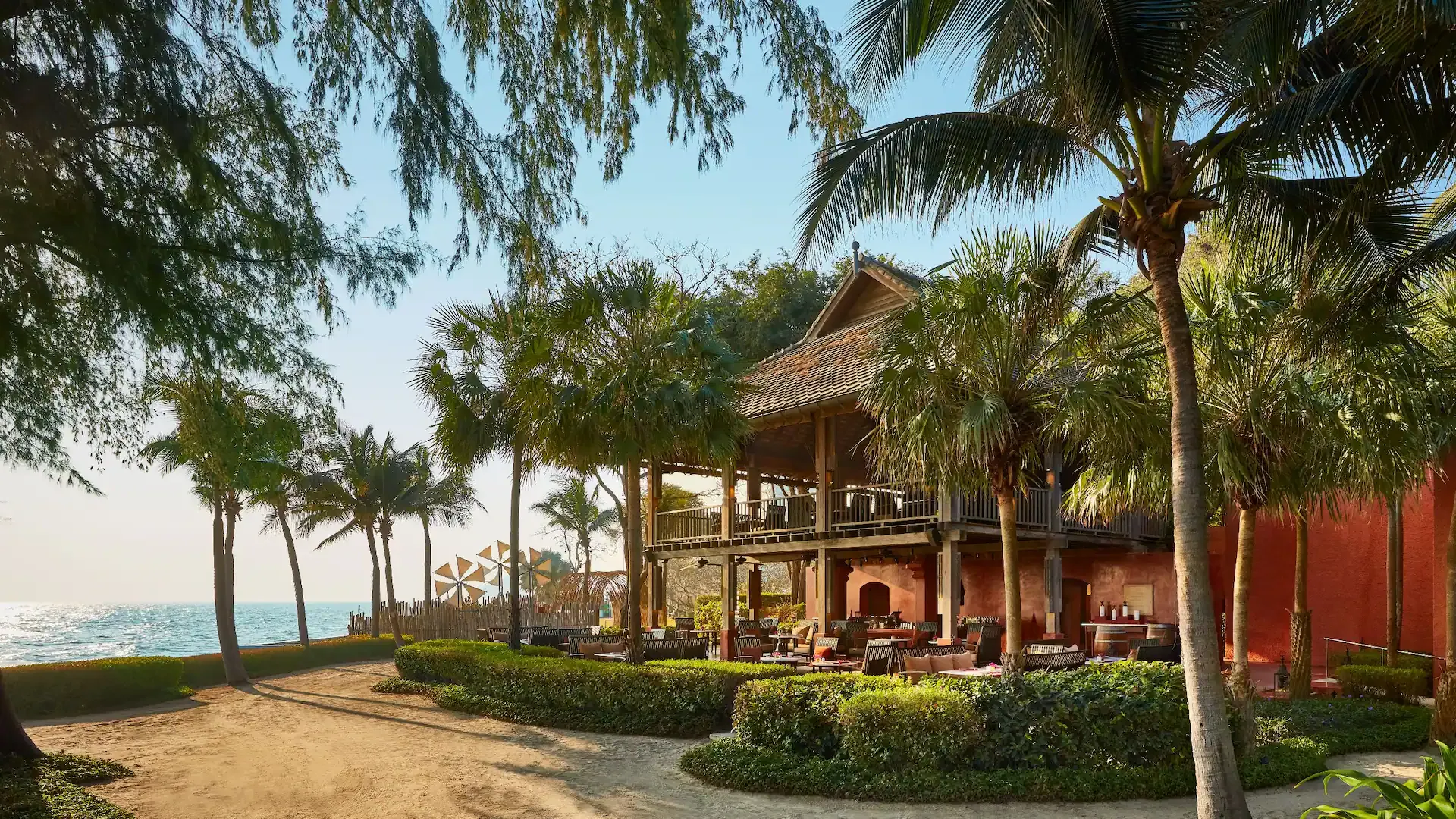Hyatt-Regency-Hua-Hin-P501-McFarland-Exterior.16x9.webp