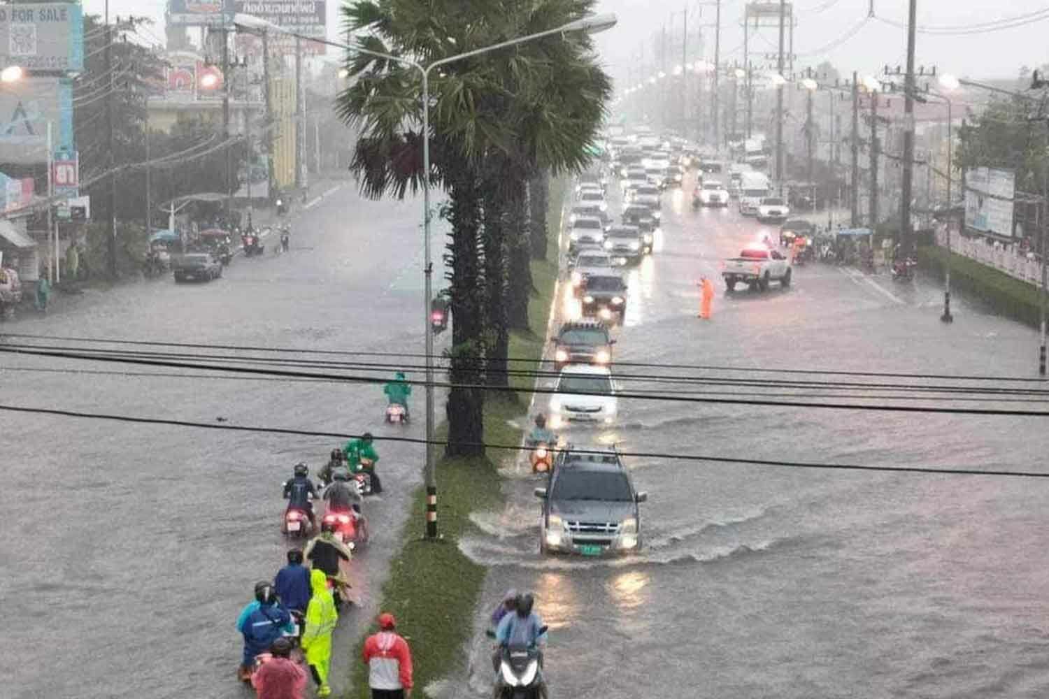 Phuket-flooding.jpg