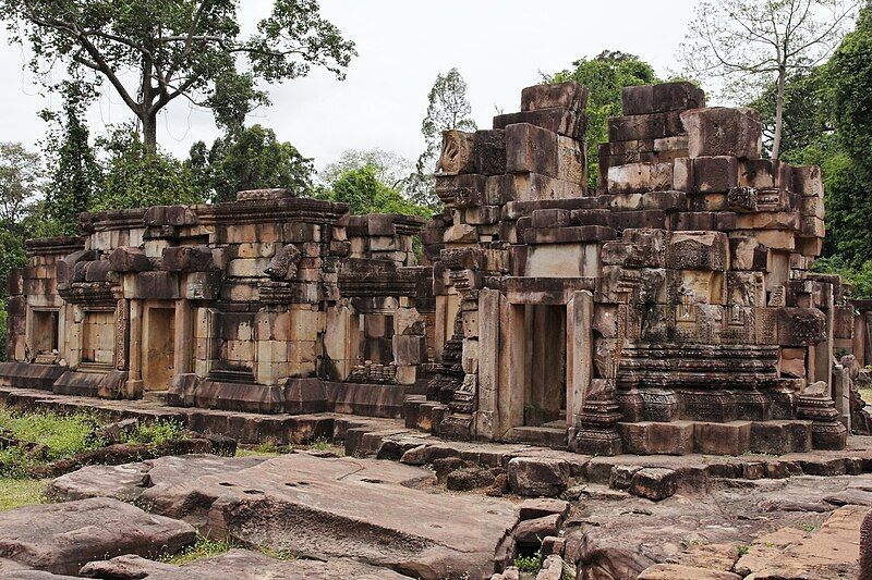 Prasat_Ta_Muen_Thom-019.jpg