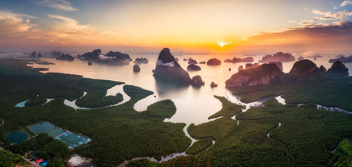 Samed-Nang-Chee-viewpoint-offers-a-breathtaking-view-of-Phang-Nga-Bay.jpg