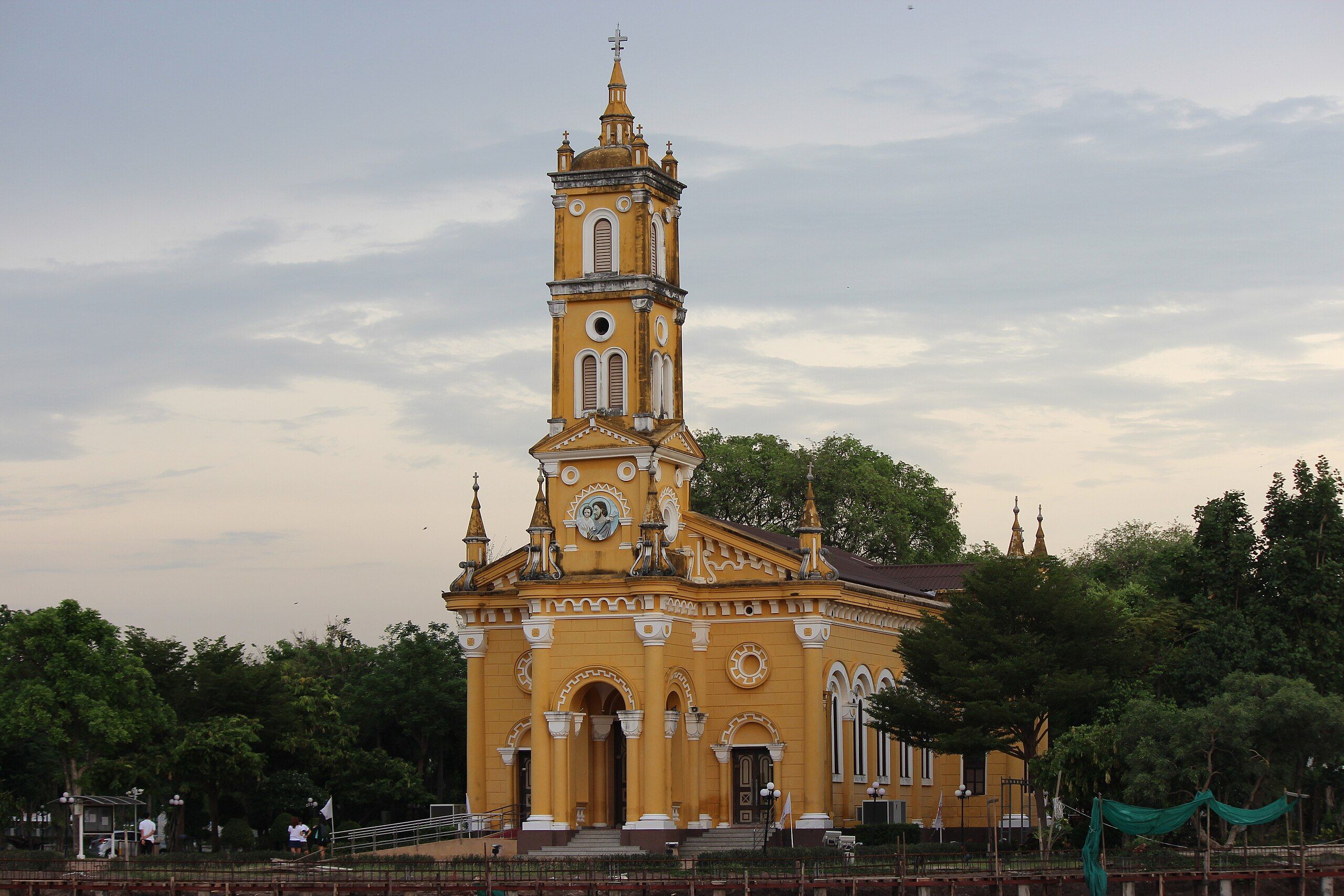St_Joseph&#39;s_Church,_Ayutthaya.jpg