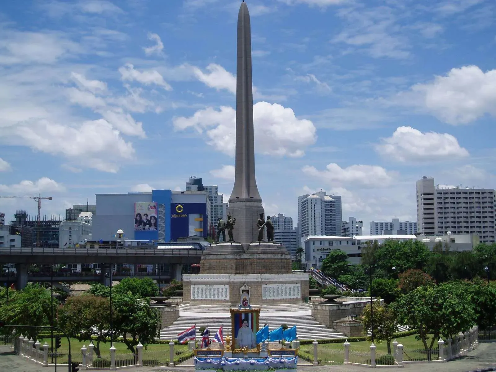VM6_1500x1000.webp