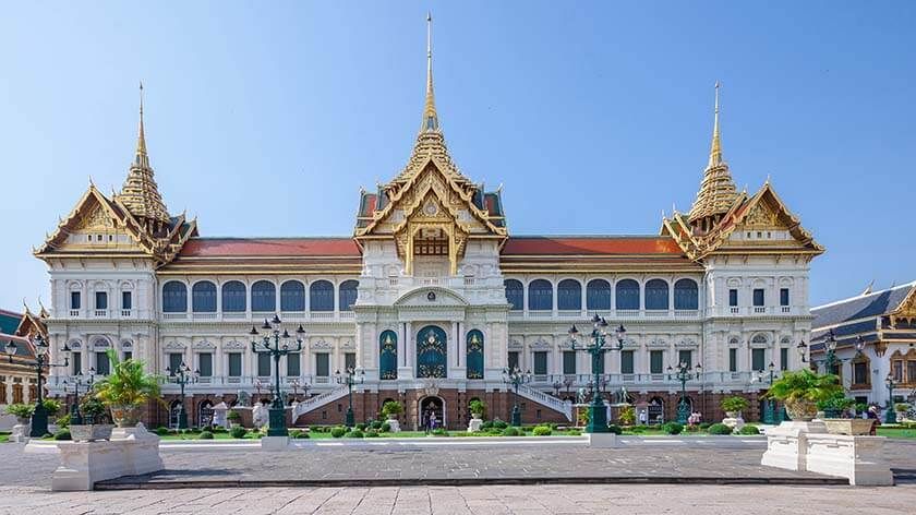 Your_Thai_Guide_The_Chakri_Group_1.jpg
