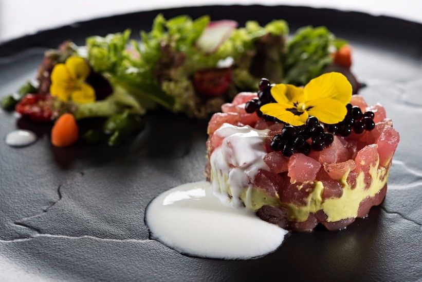 italian-restaurant-in-bangkok-lenzi-tuna-tartare.jpg