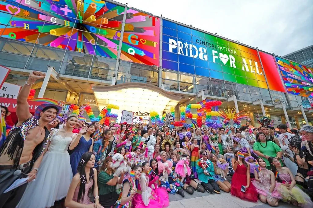 pride-parade-2.webp