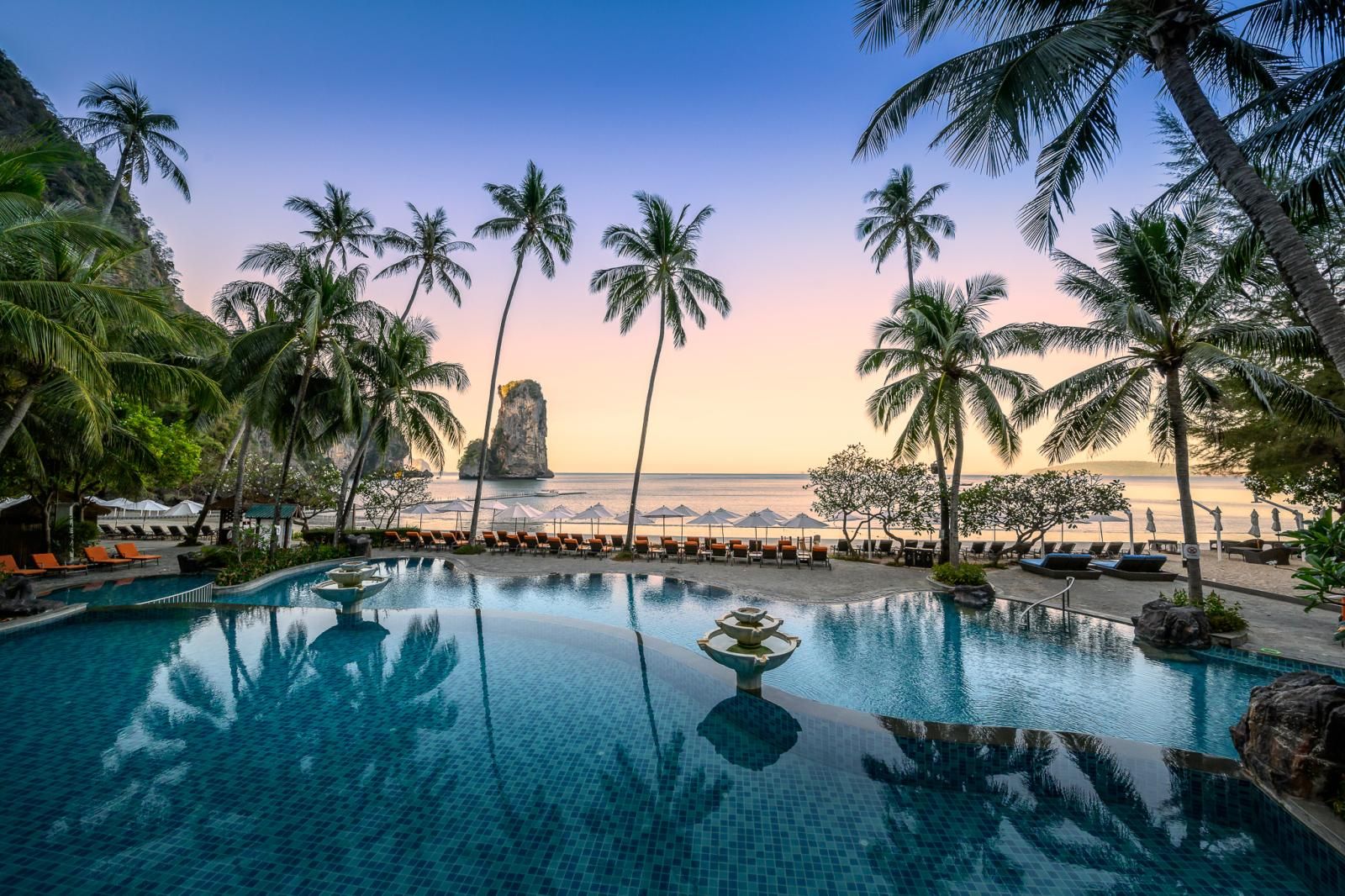 swimming-pool-91495-banner.jpg