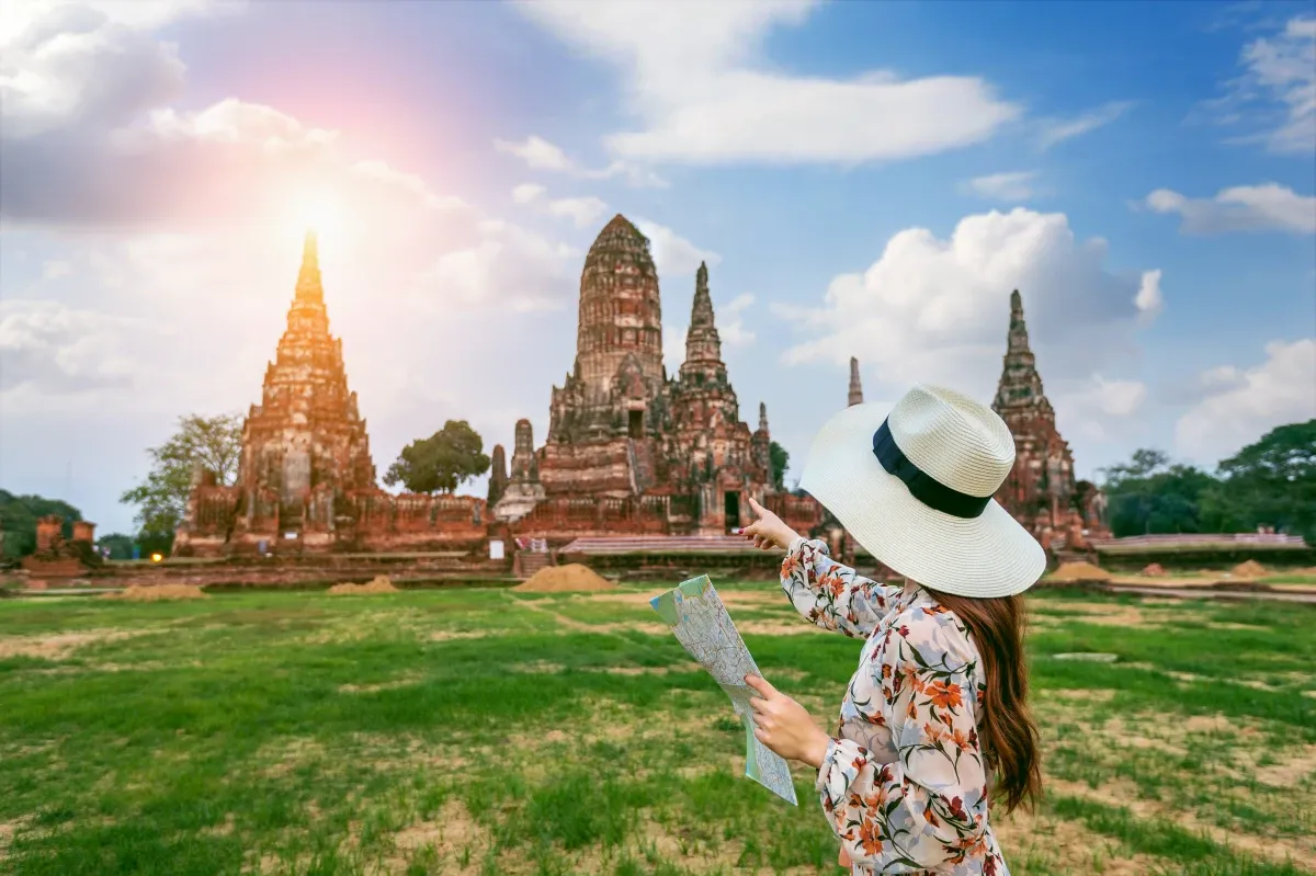 young-girl-ayutthaya-historical-park-wat-chaiwatthanaram-buddhist-temple-thailand.webp